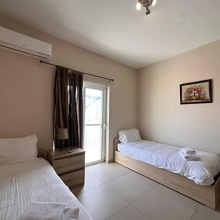 Stylish Chic Penthouse With Breathtaking Sea Views By Sf Homes * St. Paul's Bay